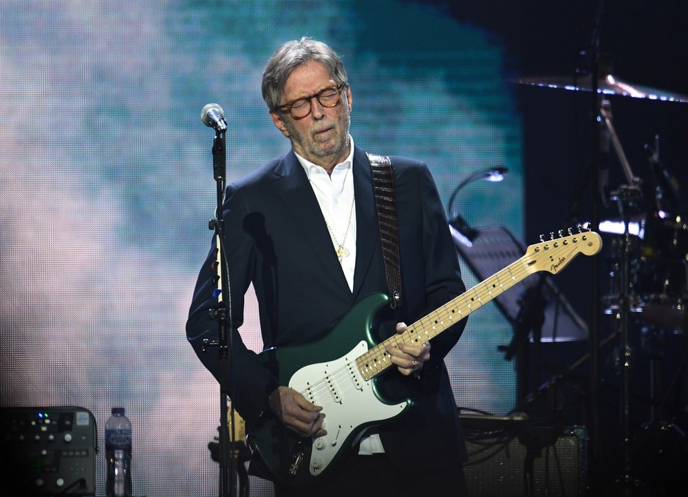 Eric Clapton |:  Personajes famosos de los que no tenías idea han sido aceptados  Zestradar