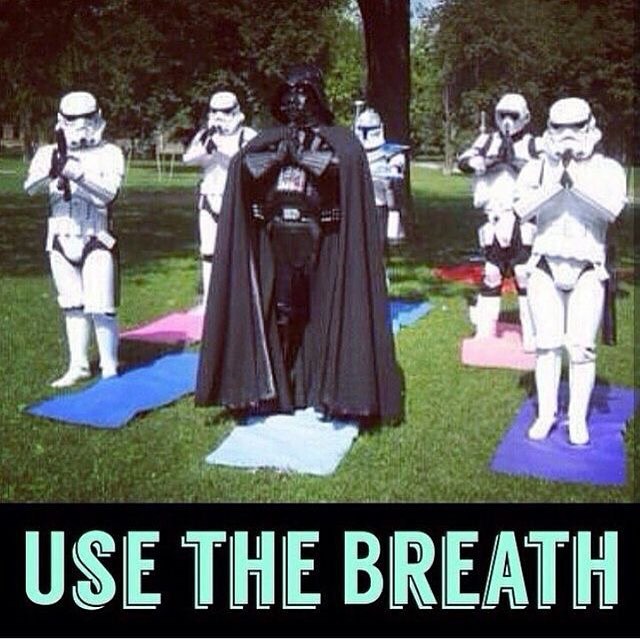 #13  17 divertidos memes de yoga que limpiarán tus chakras |  Zestradar