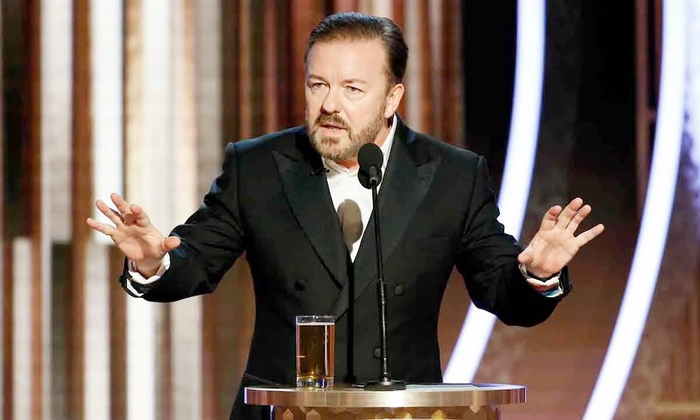 Ricky Gervais |:  10 personas famosas que influyeron en la sociedad a través de su filantropía |  Zestradar