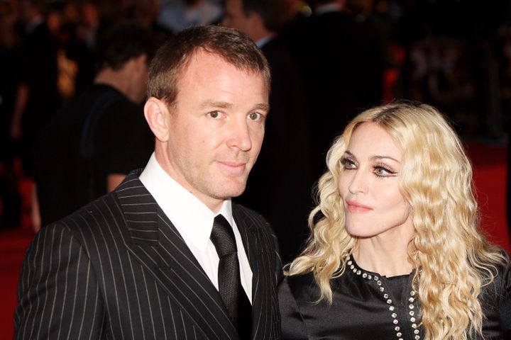 Madonna y Guy Ritchie |  9 estrellas que tuvieron batallas de custodia desordenadas |  Zestradar