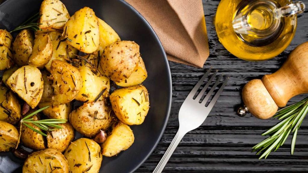 Patatas y almidón  Los 10 mejores alimentos saludables que pueden ayudarlo a aumentar de peso rápidamente |  Zestradar