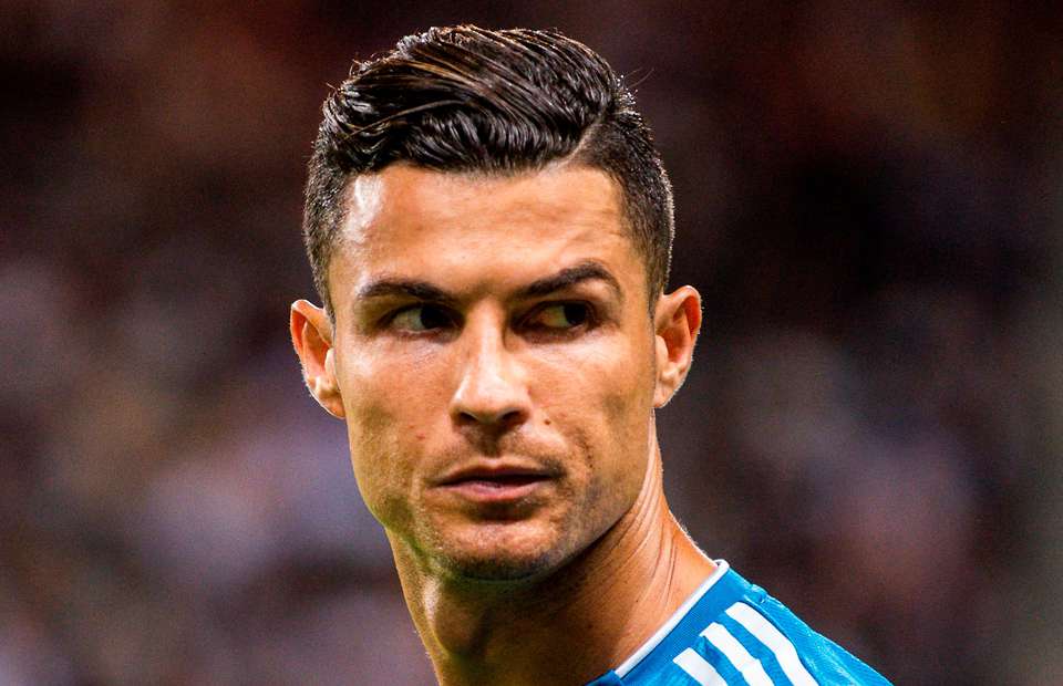     Cristiano Ronaldo |:  13 celebridades que dieron positivo por Covid-19 |  Zestradar