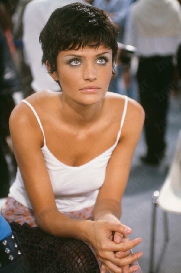 Helena Christensen |:  Muchos, muchos amores de Leonardo DiCaprio |  Zestradar