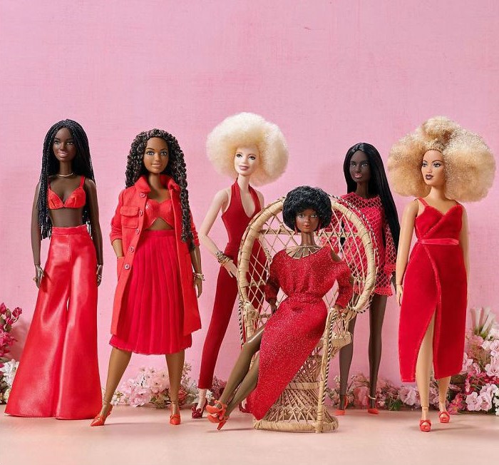 Una nueva línea de 10 muñecas Barbie representa a millones de niñas negras en todo el mundo #2 |  Zestradar