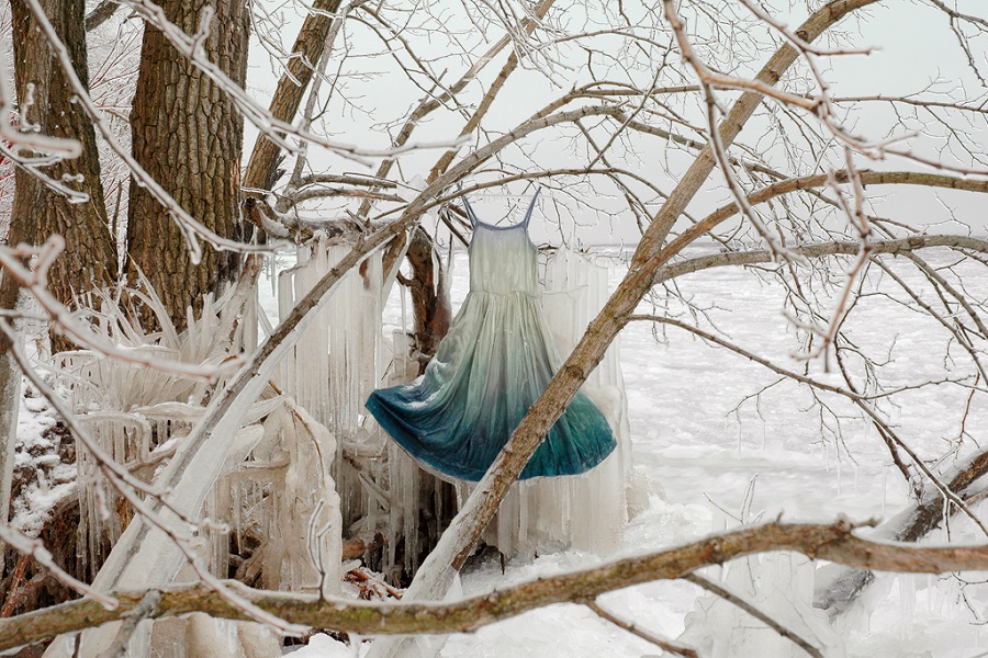artista congela vestidos antiguos y no se parece a nada que hayamos visto antes |  Zestradar