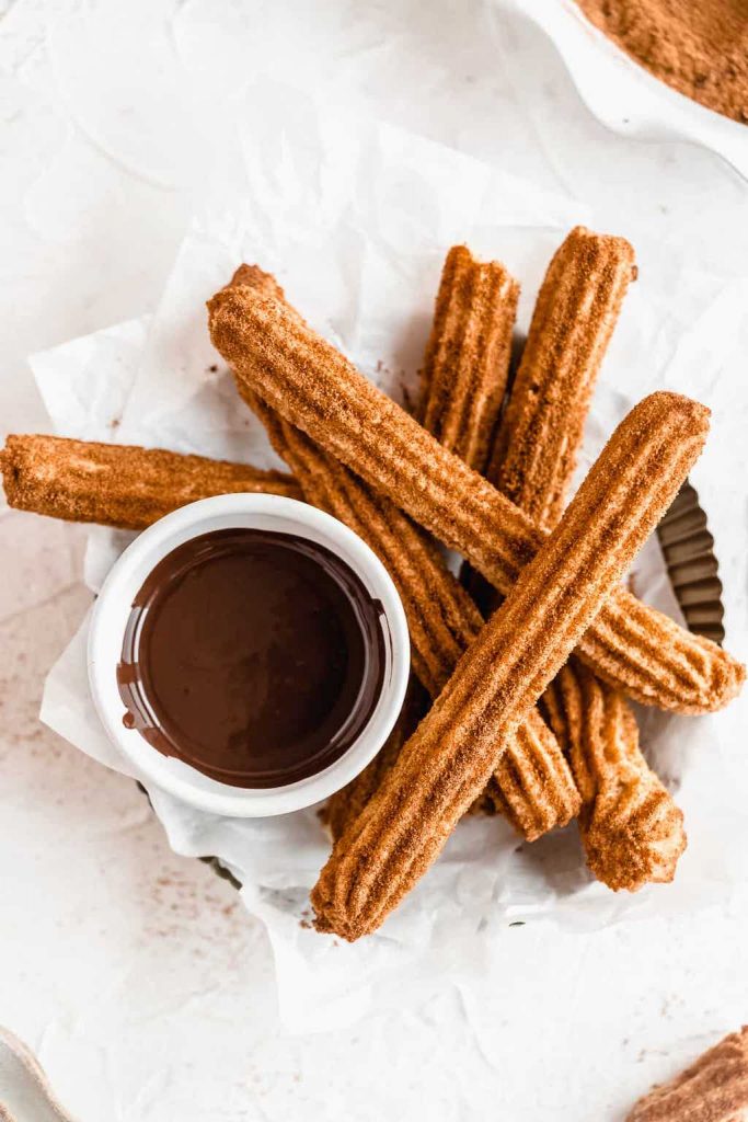 churros |:  8 comidas famosas y su origen |  Zestradar