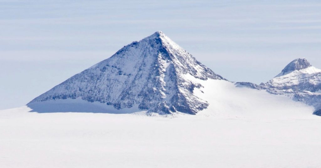 Hamburguesa |:  Las teorías de conspiración más extrañas sobre la Antártida |  Zestradar