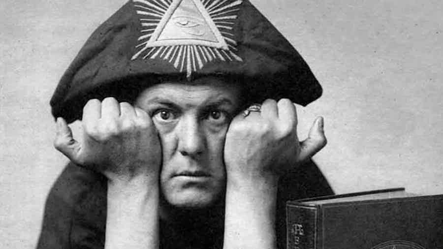 Aleister Crowley |:  Los 6 místicos más grandes de todos los tiempos |  Zestradar