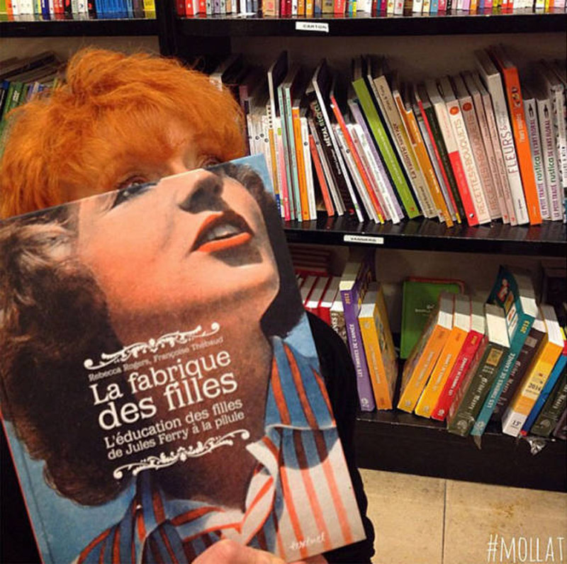 20 veces que los empleados de una librería nos sorprendieron con su extraño humor18