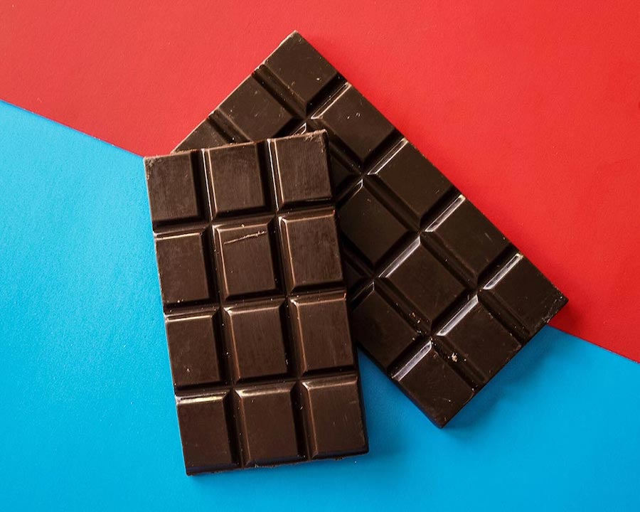 un corazón sano  ¿Qué le sucede a tu cuerpo cuando comes chocolate todos los días?  Zestradar