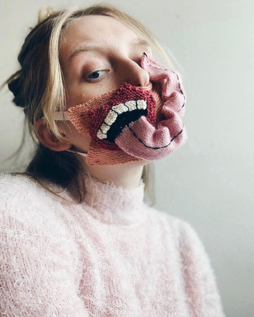 #5  Máscaras tejidas únicas por un artista de Islandia  Zestradar