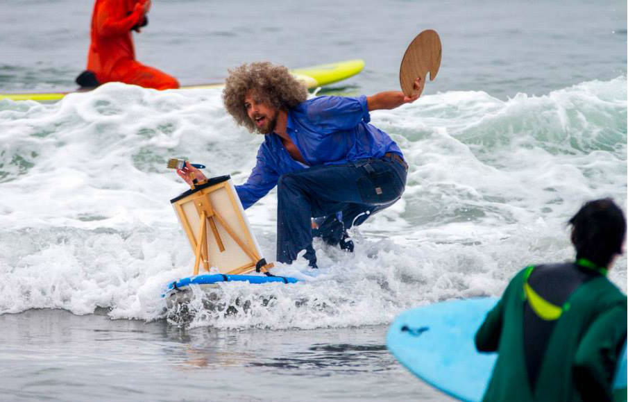 concurso-anual-de-trajes-de-surf-en-santa-monica-ca-01