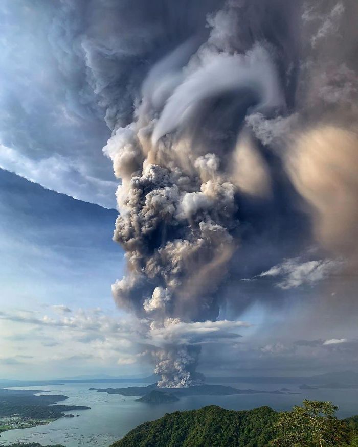 El volcán Taal acaba de entrar en erupción en Filipinas y es increíblemente hermoso  Zestradar