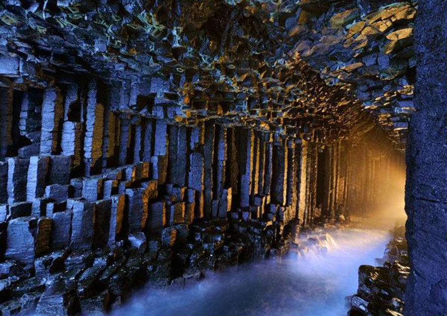 Cueva de Fingal |:  15 de los lugares más extraños del mundo para visitar en 2020 |  Zest Radar:
