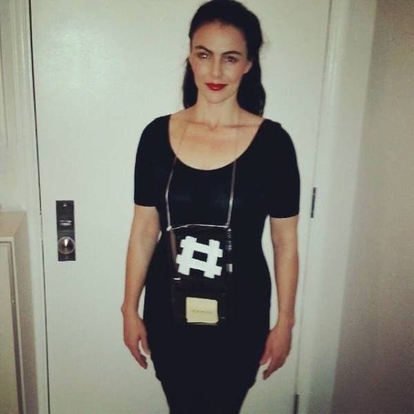 #Shashtag vestidos | 18 Ideas de vestimenta de Halloween de última hora | Bayas cerebrales